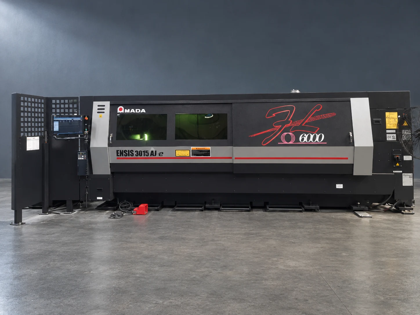 Mesin pemotongan laser AMADA ENSIS 3015 AJ E di Toyotomo