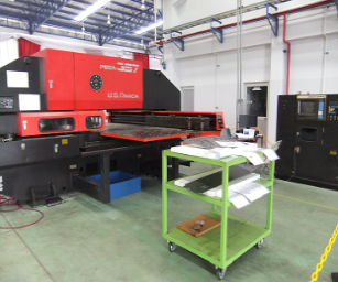 AMADA PAGA357 untuk pelubangan turret di fasilitas Toyotomo